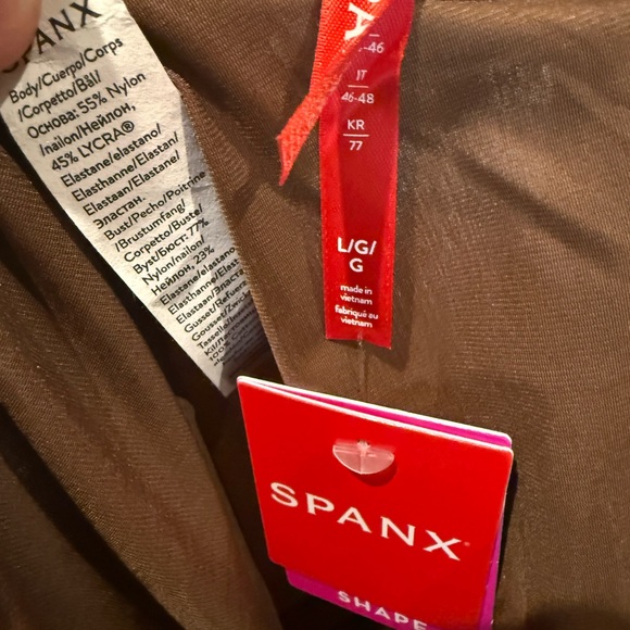 NEW SPANX Shape Invisible Tank Brief Bodysuit - Picture 3 of 6